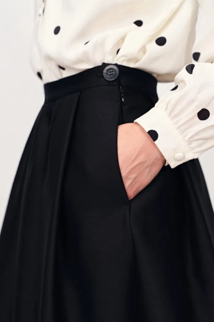 5129-tia-mixed-width-pleats-midi-bubble-skirt-in-fine-silk-wool-satin-1.webp