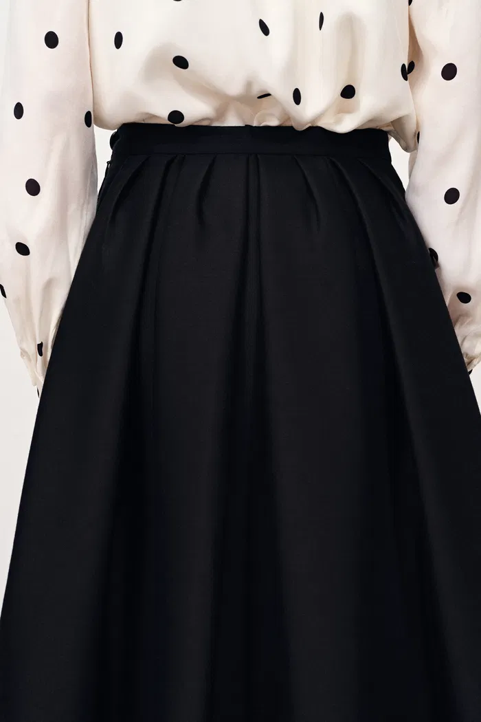 5129-tia-mixed-width-pleats-midi-bubble-skirt-in-fine-silk-wool-satin-1.webp