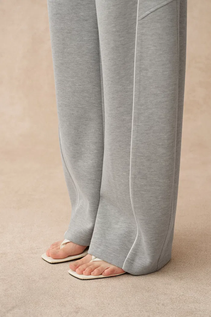 517-bethany-drawstring-wide-leg-sweat-pants-in-spacer-knit-fabric-1.webp