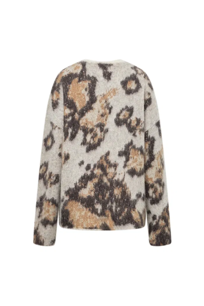 5259-elsie-leopard-print-sweater-in-baby-alpaca-blend-knit-1.webp