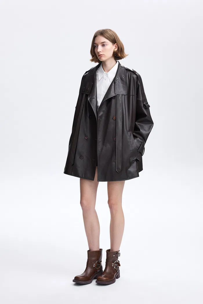 5323-liu-cape-oversized-short-trench-coat-in-vegan-leather-1.webp