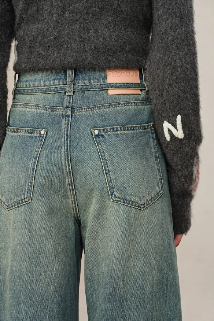 5337-skylar-denim-tie-belted-barrel-leg-jeans-in-washed-cotton-denim-1.webp