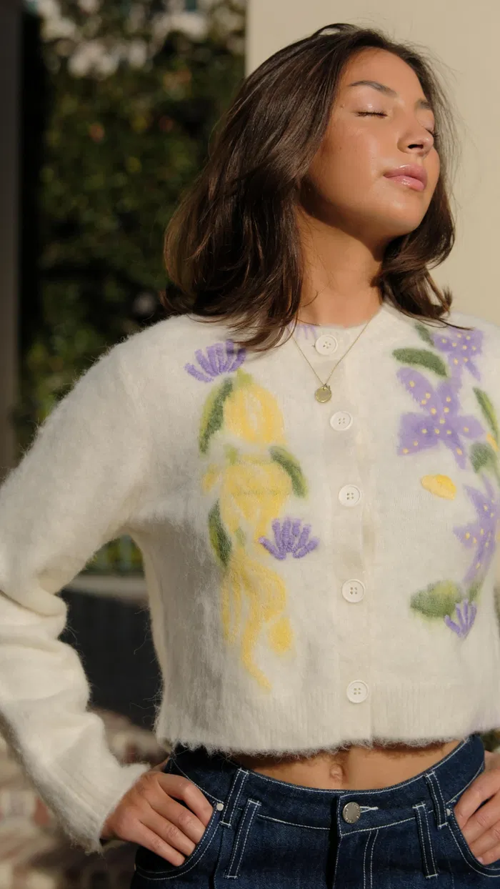 5362-cymbidium-hand-embroidered-flora-cardigan-in-alpaca-blend-knit-1.webp
