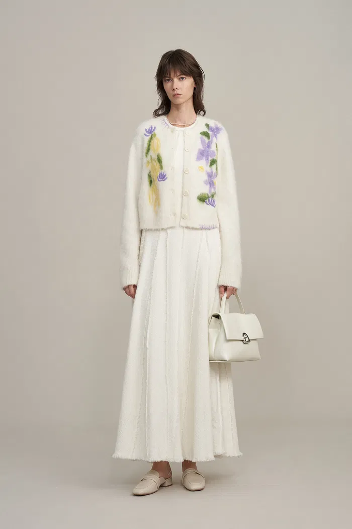 5362-cymbidium-hand-embroidered-flora-cardigan-in-alpaca-blend-knit-1.webp