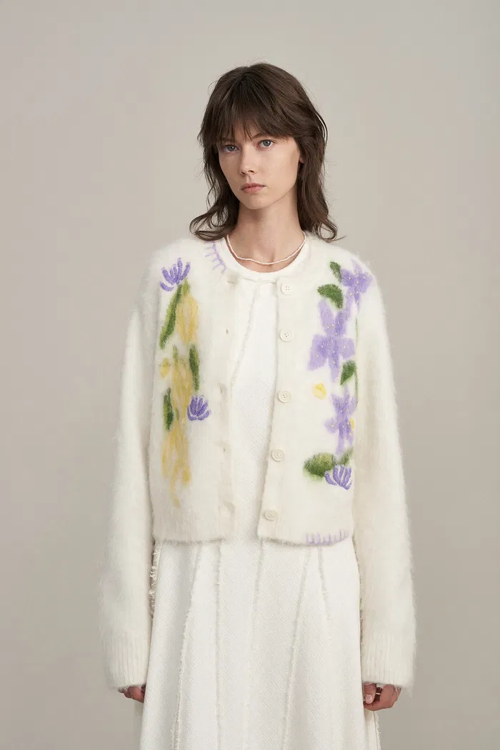 5362-cymbidium-hand-embroidered-flora-cardigan-in-alpaca-blend-knit-1.webp