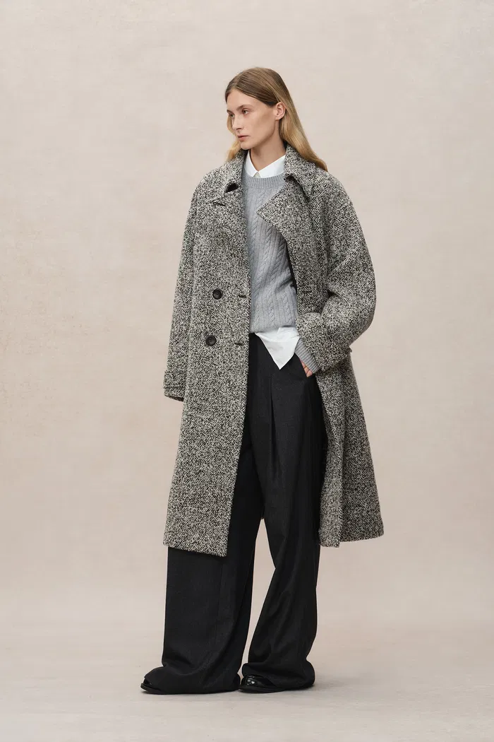 5394-daisy-coat-in-ultralight-boucl-wool-1.webp