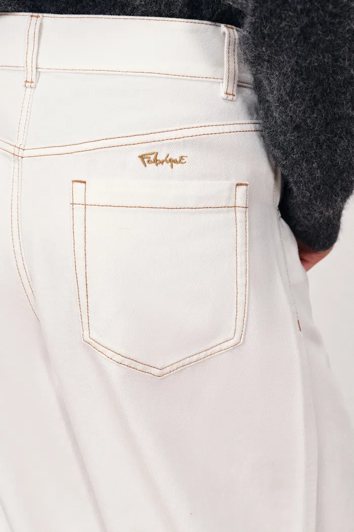547-riley-pressed-pleated-curved-wide-leg-jeans-in-lyocell-denim-1.webp