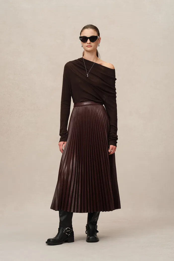 5500-mari-pleated-skirt-in-vegan-leather-1.webp
