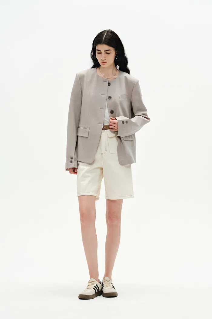5556-aki-round-neck-suit-blazer-in-merino-wool-blend-1.webp