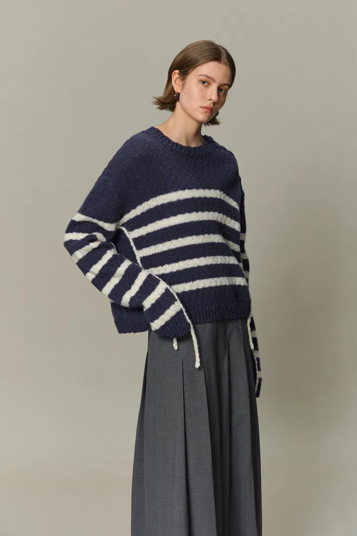 5664-kirsten-striped-pullover-sweater-in-wool-blend-boucl-knit-1.webp