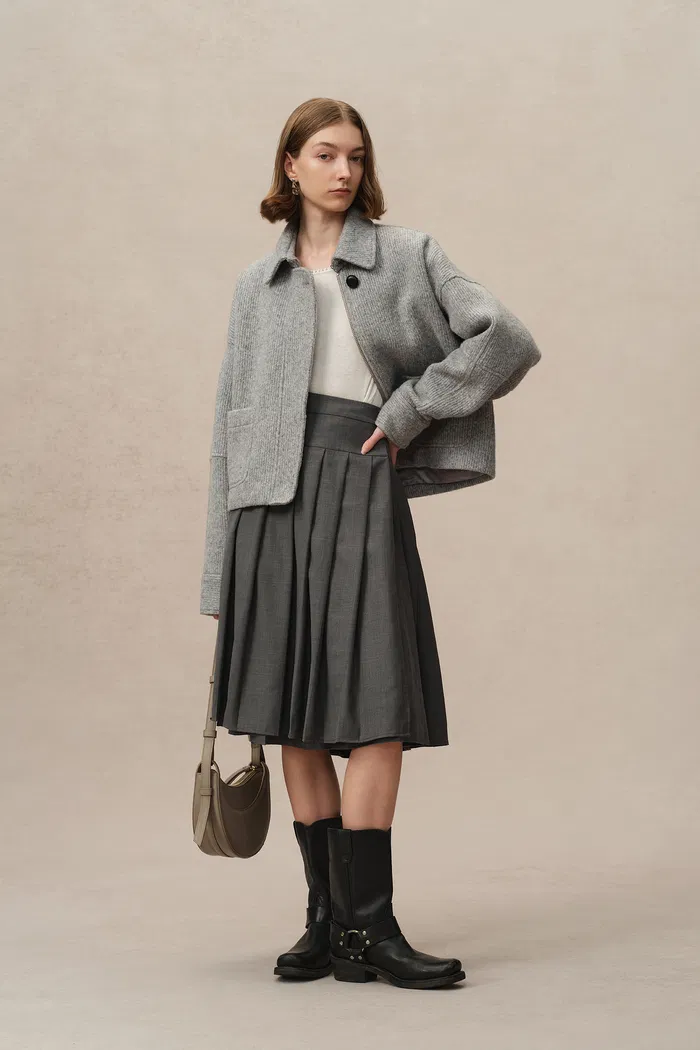 5680-aurora-cropped-jacket-in-merino-wool-knit-1.webp