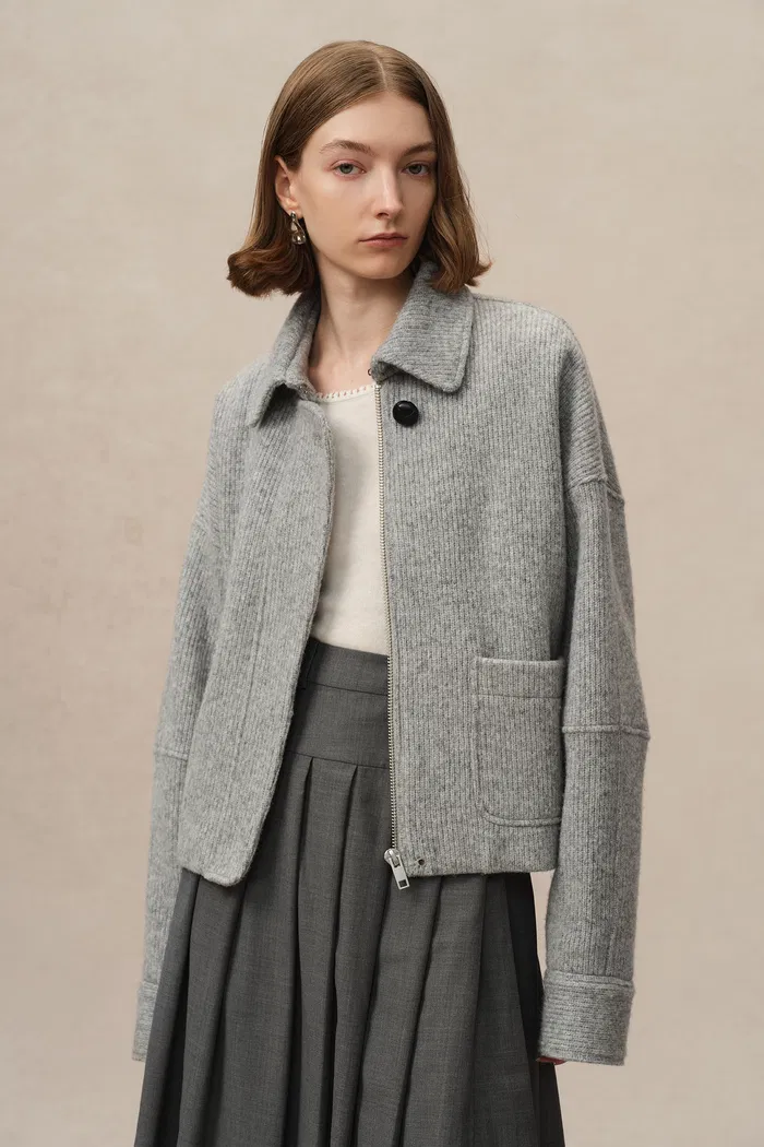 5680-aurora-cropped-jacket-in-merino-wool-knit-1.webp