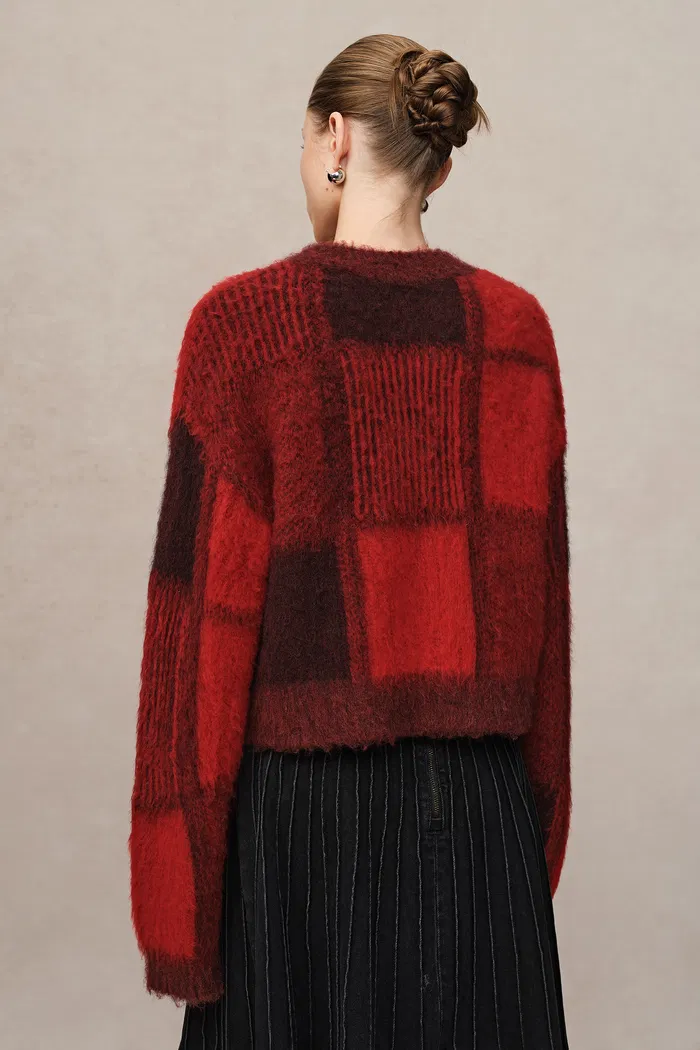 5694-sibton-short-checked-sweater-in-baby-alpaca-knit-1.webp