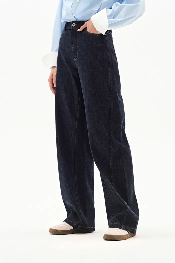 5750-wendy-jeans-in-raw-denim-1.webp