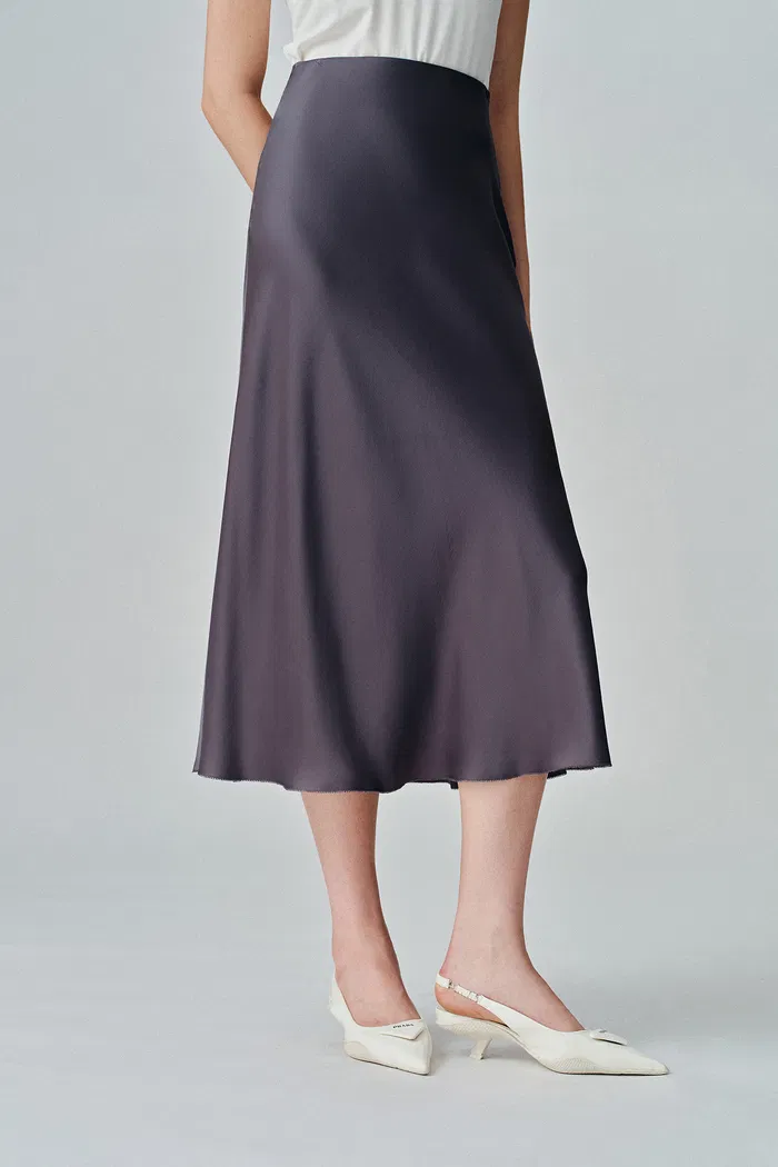 5774-emma-a-line-midi-skirt-in-19mm-mulberry-silk-1.webp