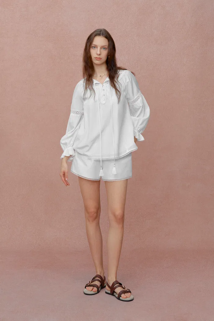 5824-emily-embroidered-collar-top-and-shorts-matching-set-in-silk-cotton-blend-1.webp