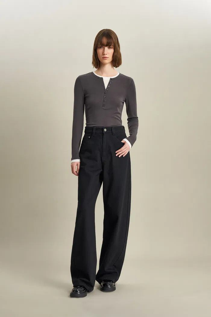 5840-akari-barrel-leg-jeans-in-turkish-denim-1.webp