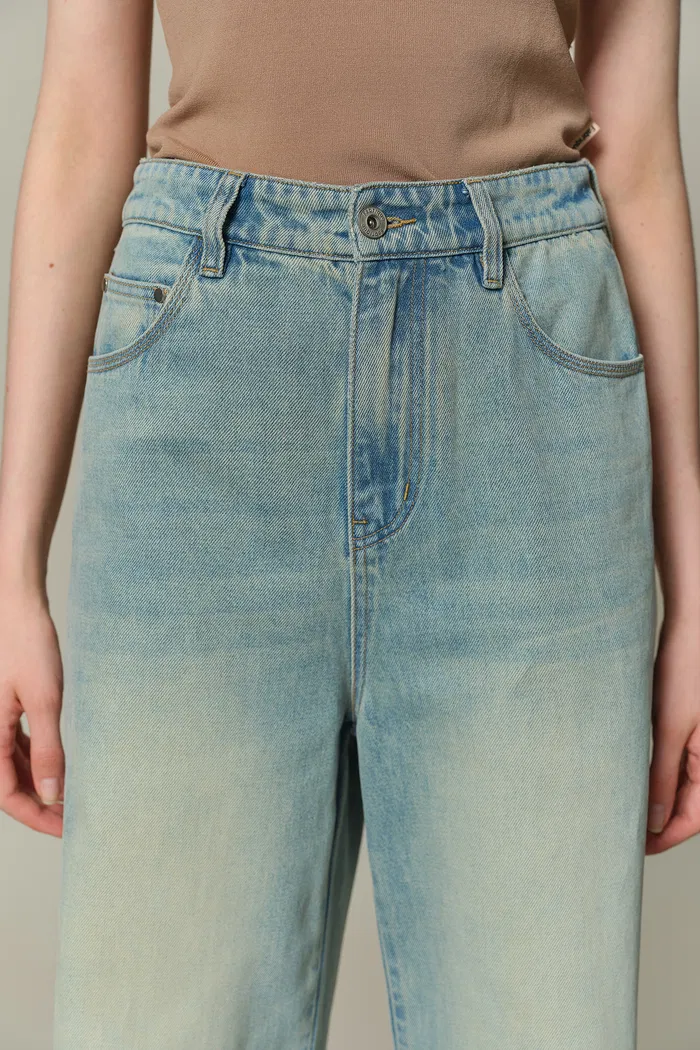 5850-erika-jeans-in-turkish-washed-cotton-denim-1.webp