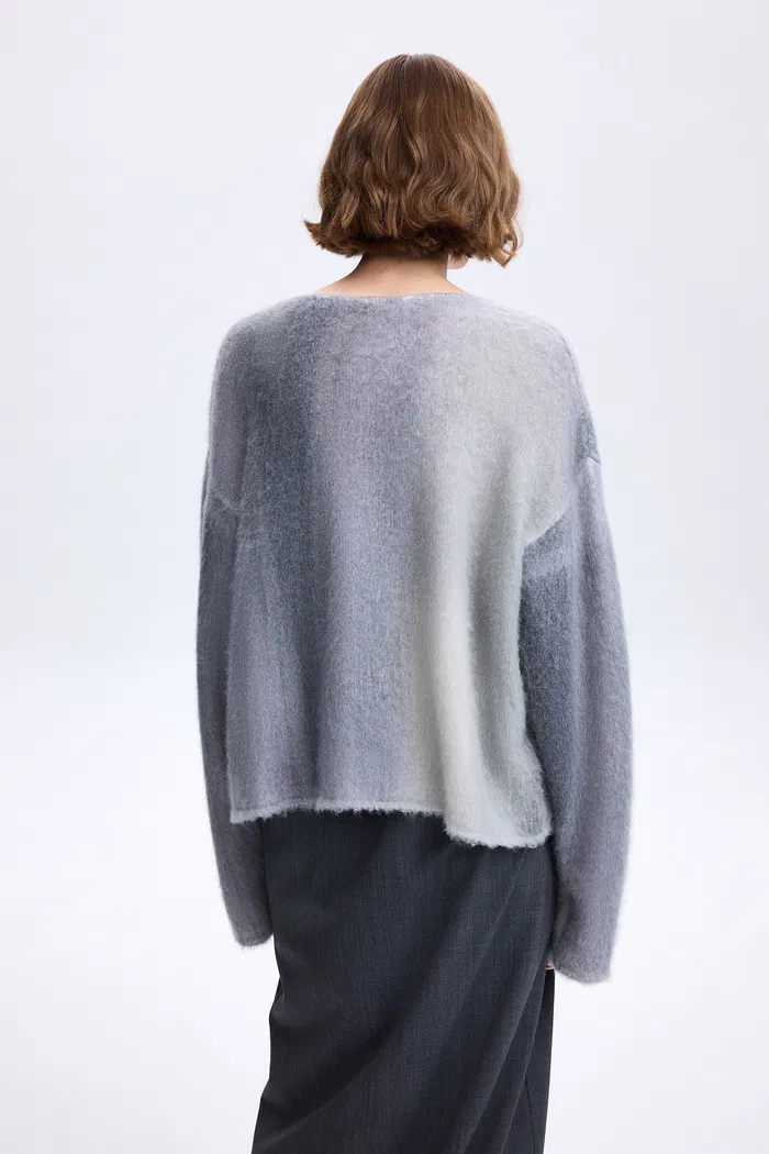 5882-ancre-strata-print-sweater-in-baby-alpaca-merino-blend-knit-1.webp