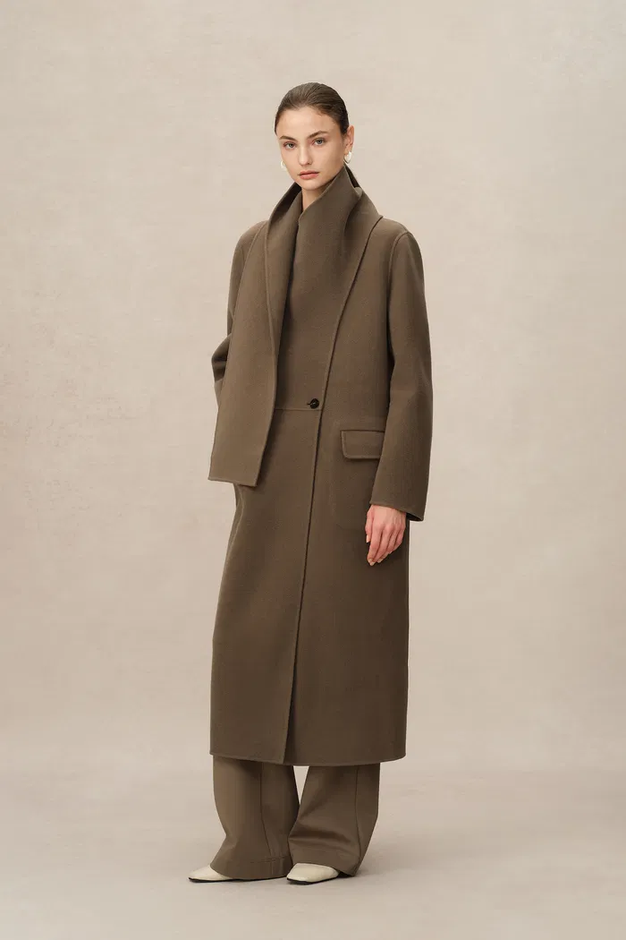 5896-zyma-oversized-coat-in-merino-wool-1.webp