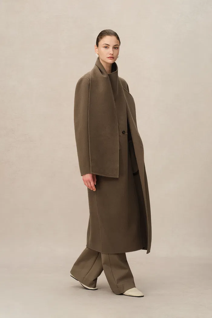 5896-zyma-oversized-coat-in-merino-wool-1.webp