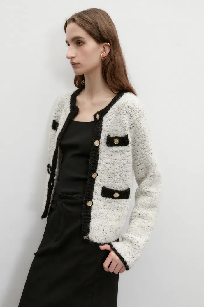 5983-intriguing-knitted-cardigan-in-cashmere-blend-1.webp