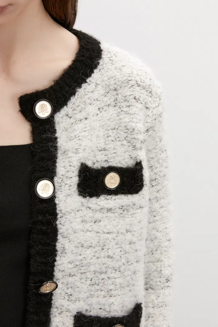 5983-intriguing-knitted-cardigan-in-cashmere-blend-1.webp