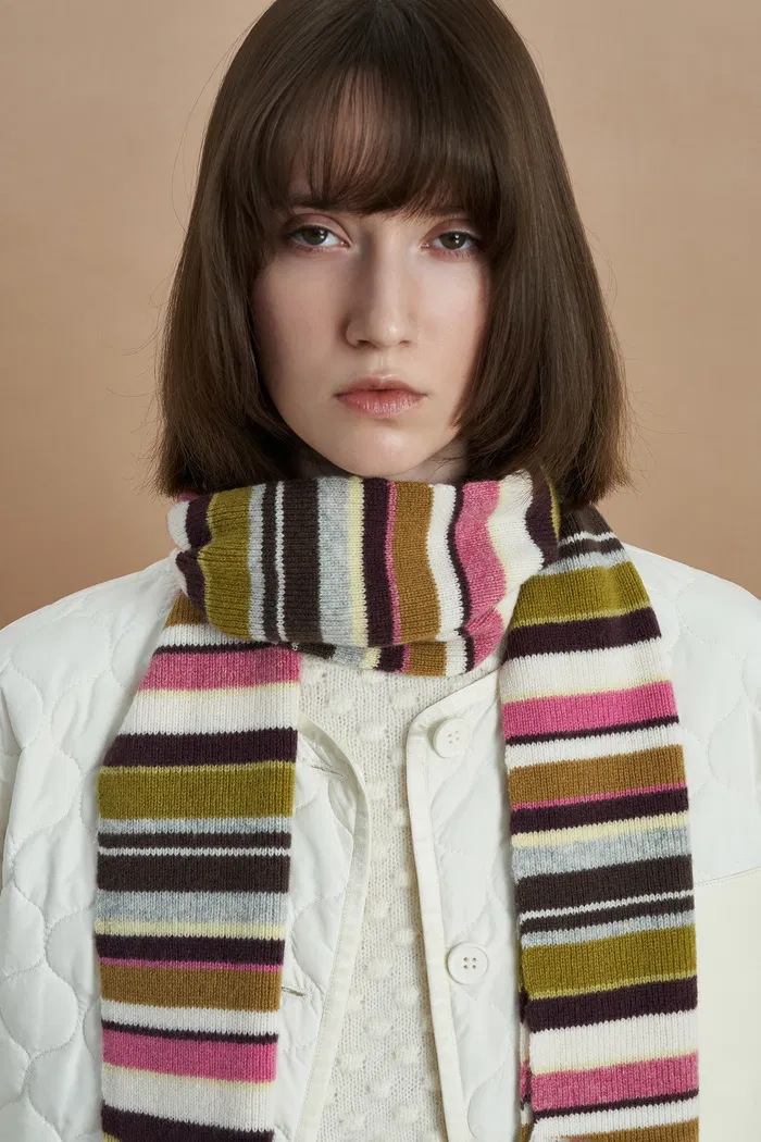 6-anna-striped-knit-scarf-in-merino-wool-1.webp