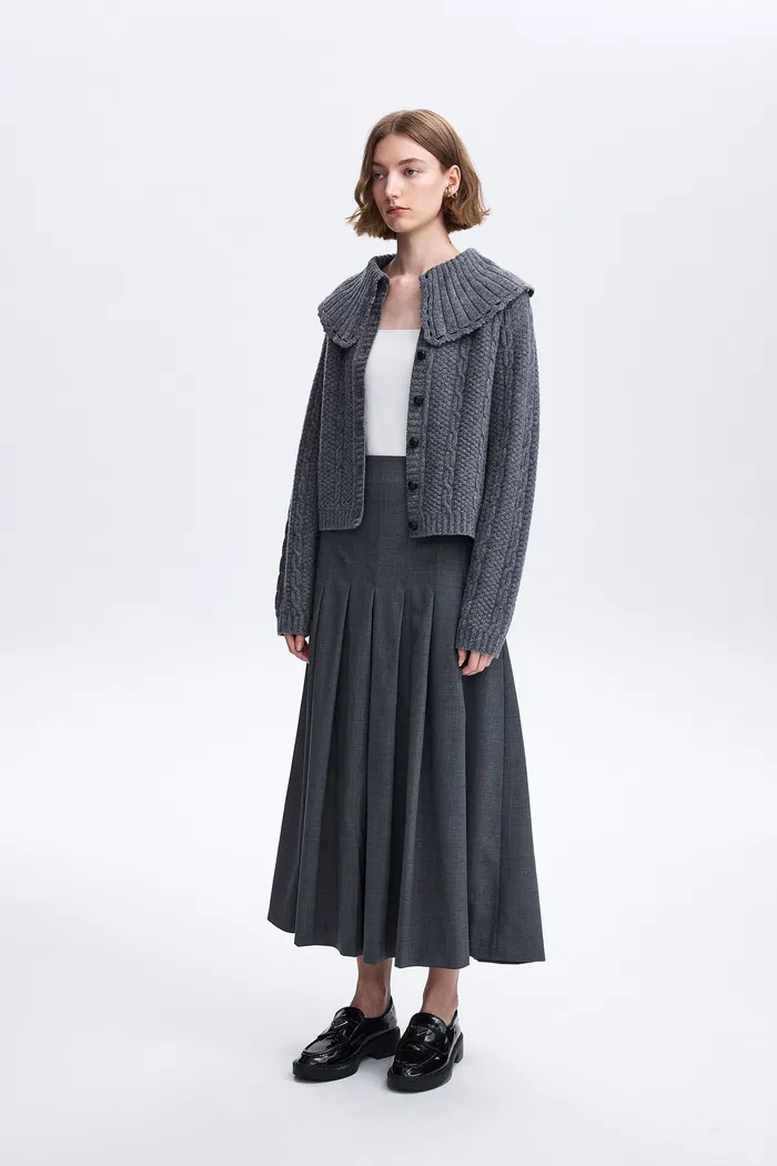 6047-magdalena-detachable-collar-cardigan-in-wool-knit-1.webp