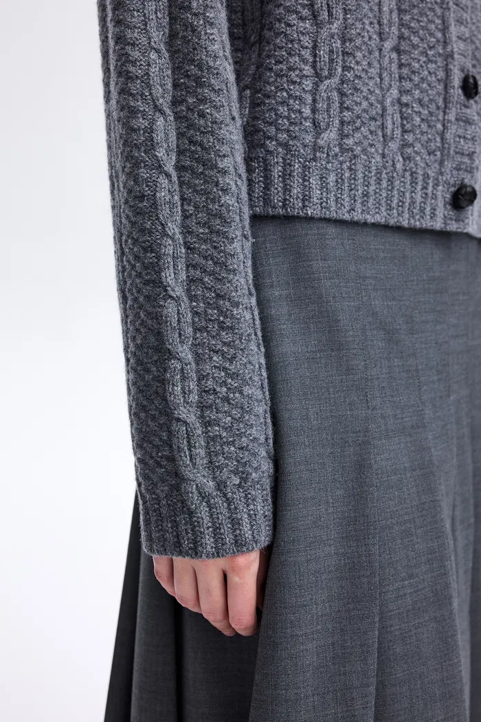 6047-magdalena-detachable-collar-cardigan-in-wool-knit-1.webp