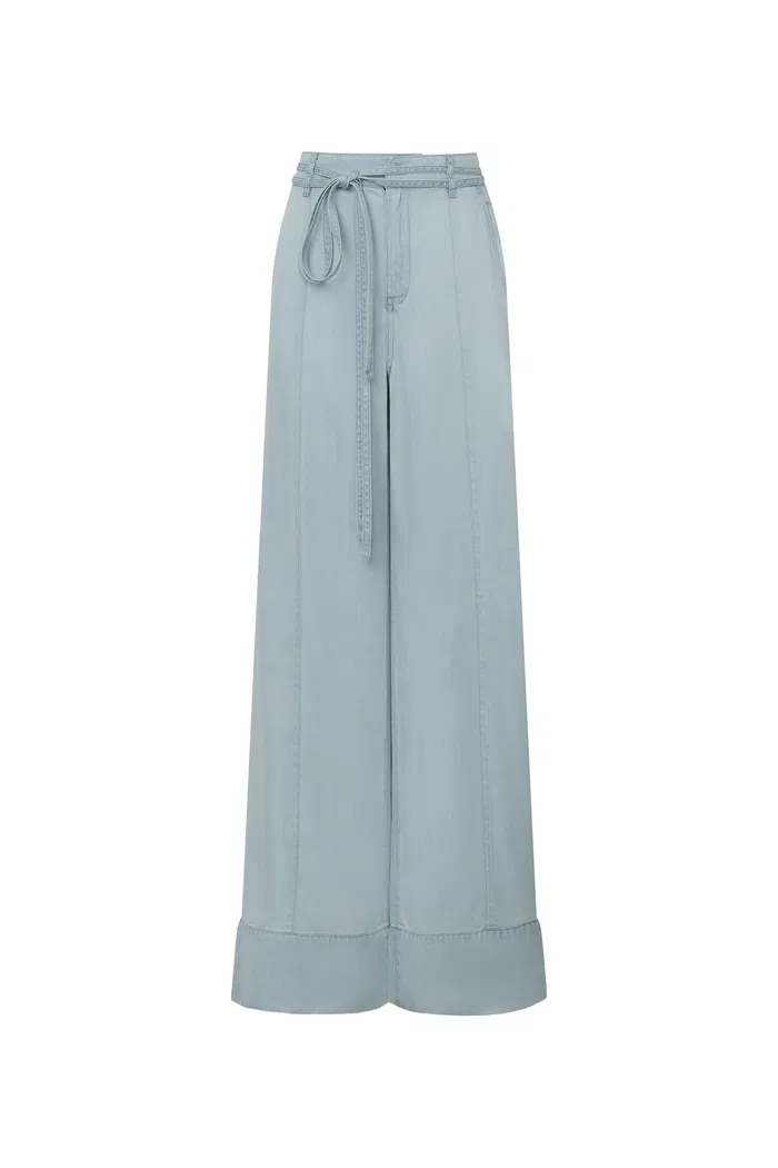 6123-lucy-light-blue-jeans-in-lyocell-acetate-1.webp