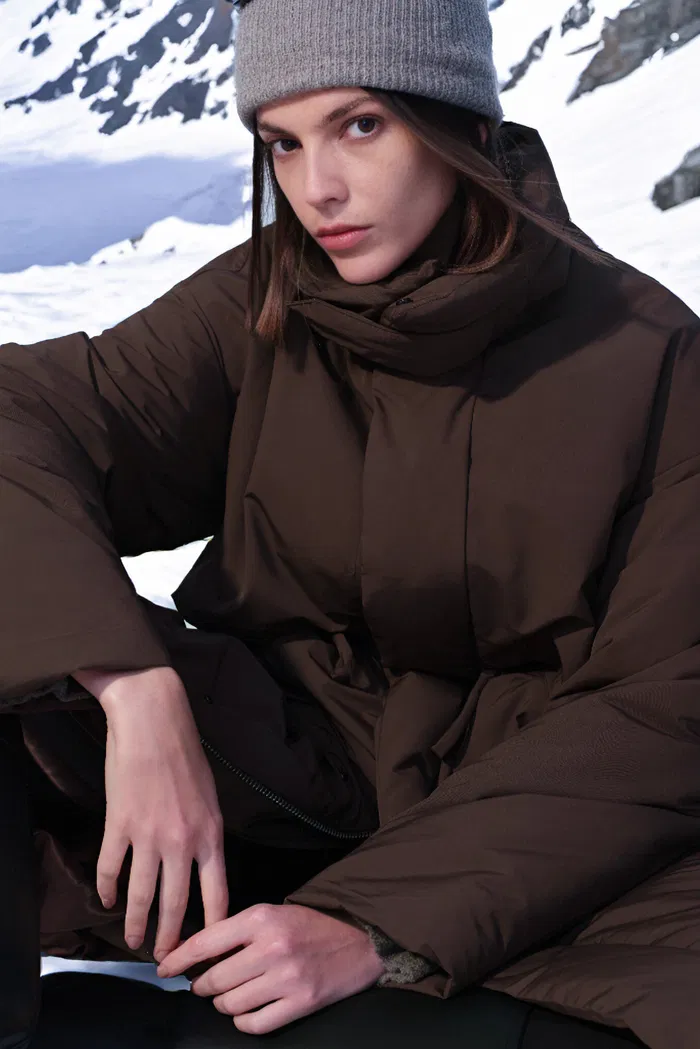 6141-maddalena-ultralight-brown-long-down-coat-in-tear-and-water-repellent-fabric-1.webp