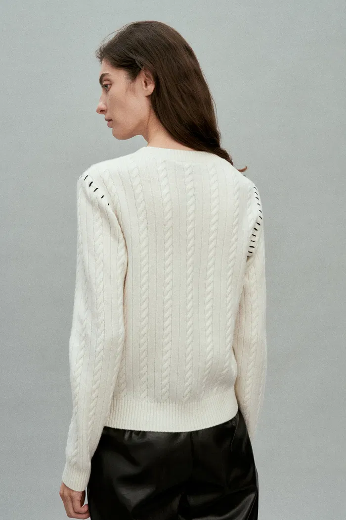 6175-nova-sweater-in-merino-cashmere-cable-knit-1.webp