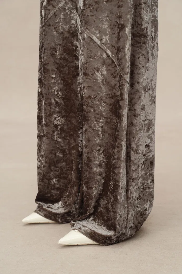 6183-shining-velvet-straight-leg-trousers-in-ice-velvet-1.webp