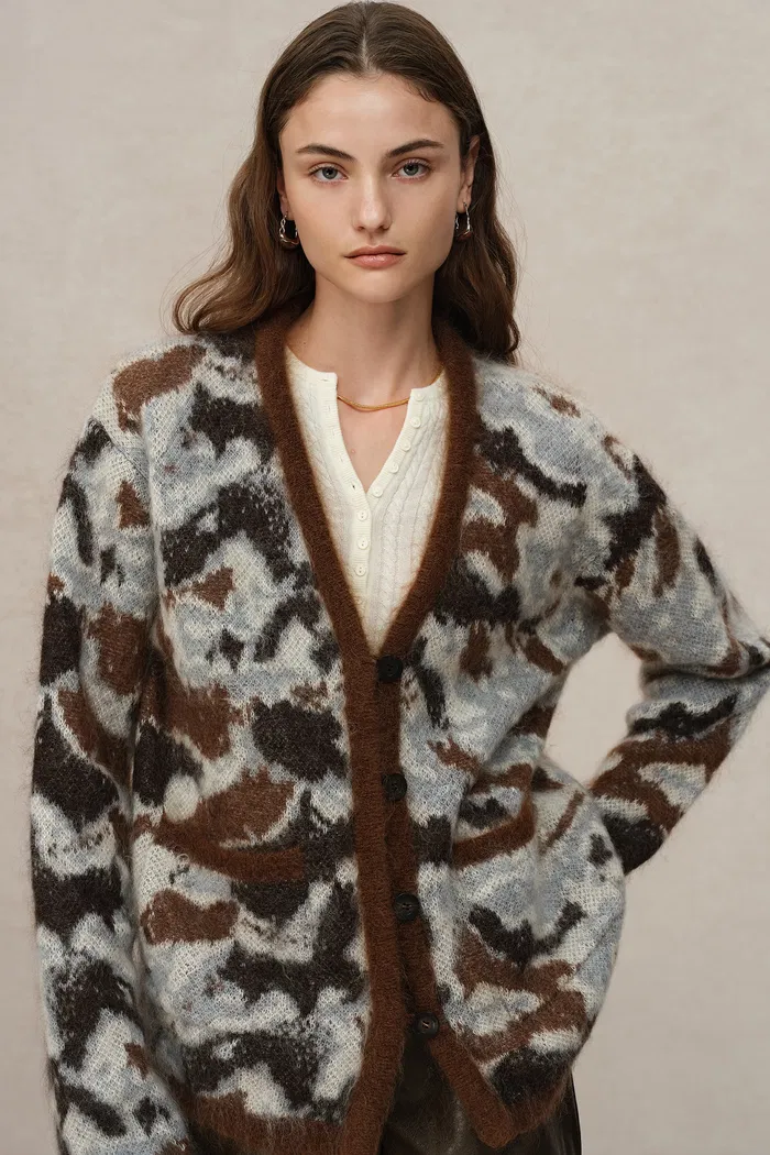 6279-fera-leopard-jacquard-cardigan-in-kid-mohair-wool-blend-knit-1.webp