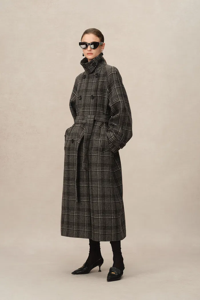 6357-edit-convertible-funnel-neck-coat-in-welsh-checkered-box-wool-1.webp
