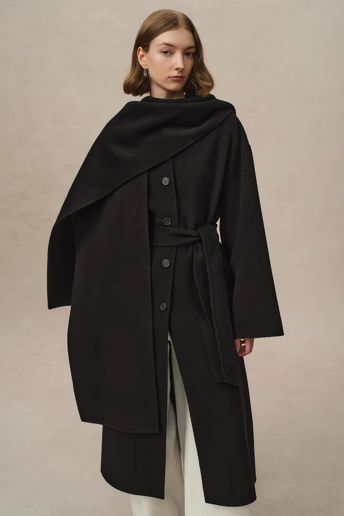 6459-sissi-detachable-scarf-coat-in-double-face-wool-1.webp