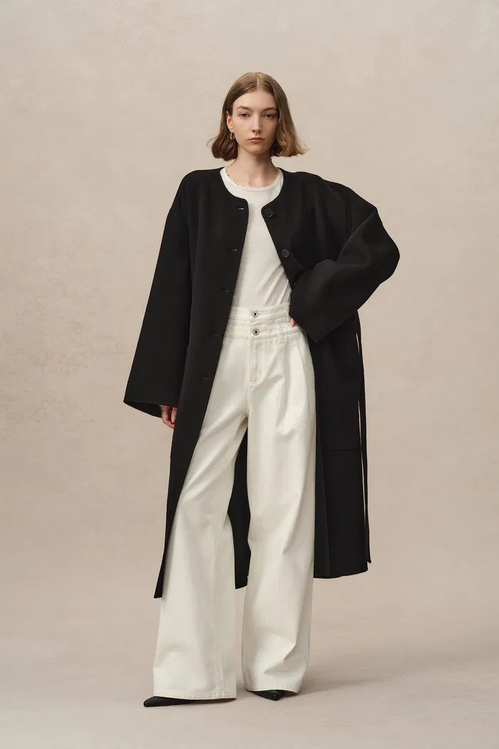 6459-sissi-detachable-scarf-coat-in-double-face-wool-1.webp