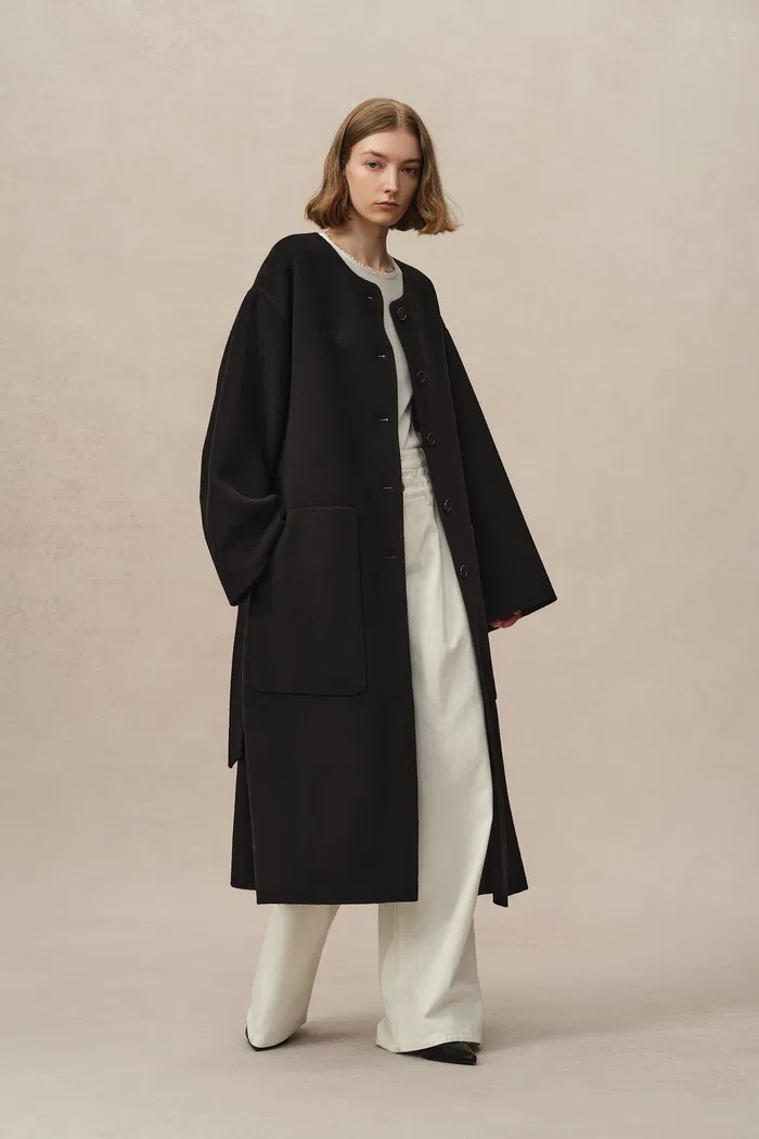 6459-sissi-detachable-scarf-coat-in-double-face-wool-1.webp