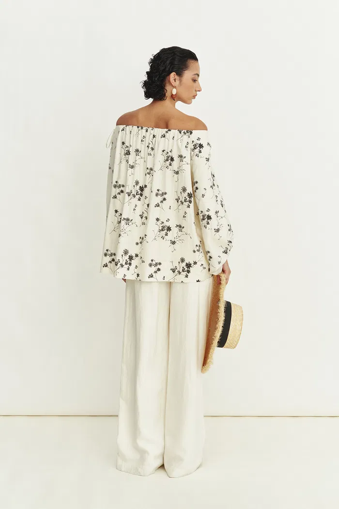 Quillie Hand Painted Print Off Shoulder Long Sleeve Blouse Top in Silk Twill