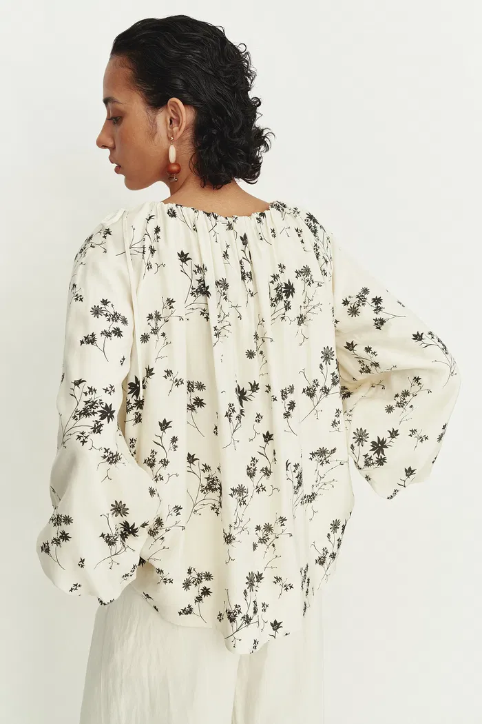 6507-quillie-hand-painted-print-off-shoulder-long-sleeve-blouse-top-in-silk-twill-1.webp
