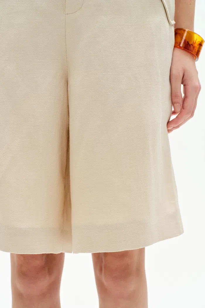 6521-victoria-high-waisted-bermuda-shorts-in-silk-linen-1.webp