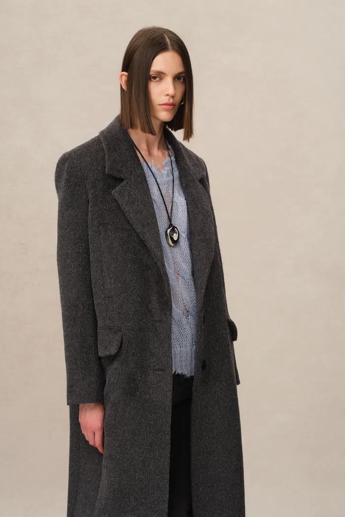 6535-deneb-long-coat-in-alpaca-wool-1.webp