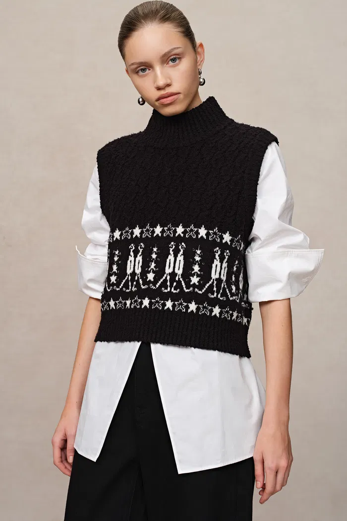 6551-star-walker-fair-isle-sleeveless-sweater-in-wool-pom-pom-yarn-knit-1.webp