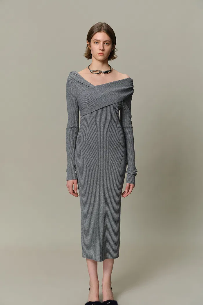 6683-veronica-fitted-dress-in-anti-pilling-knit-1.webp