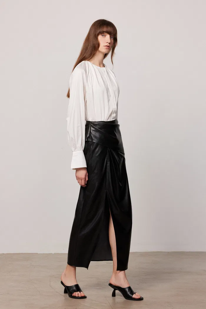 6689-leona-pleated-slit-skirt-in-vegan-leather-1.webp