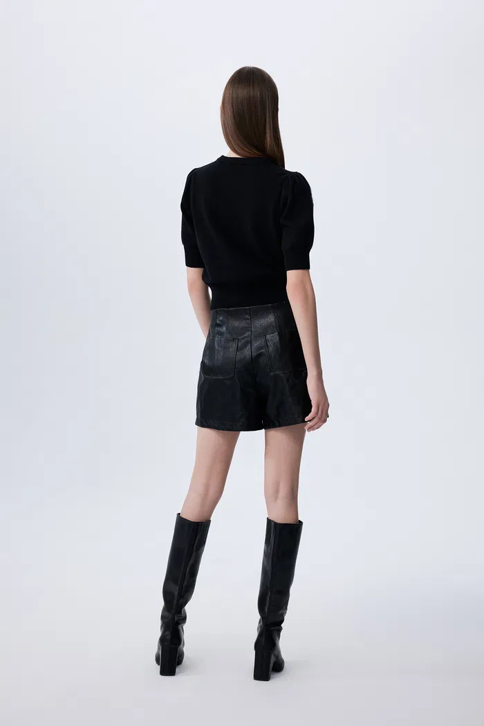 6721-rose-crochet-embroidery-crop-top-in-wool-1.webp