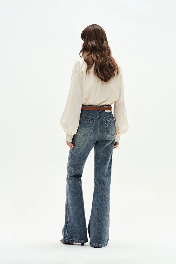 6773-sabrina-washed-jeans-in-cotton-denim-1.webp