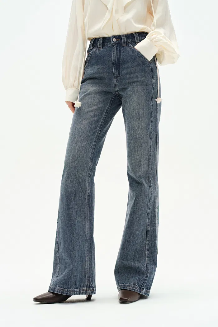6773-sabrina-washed-jeans-in-cotton-denim-1.webp