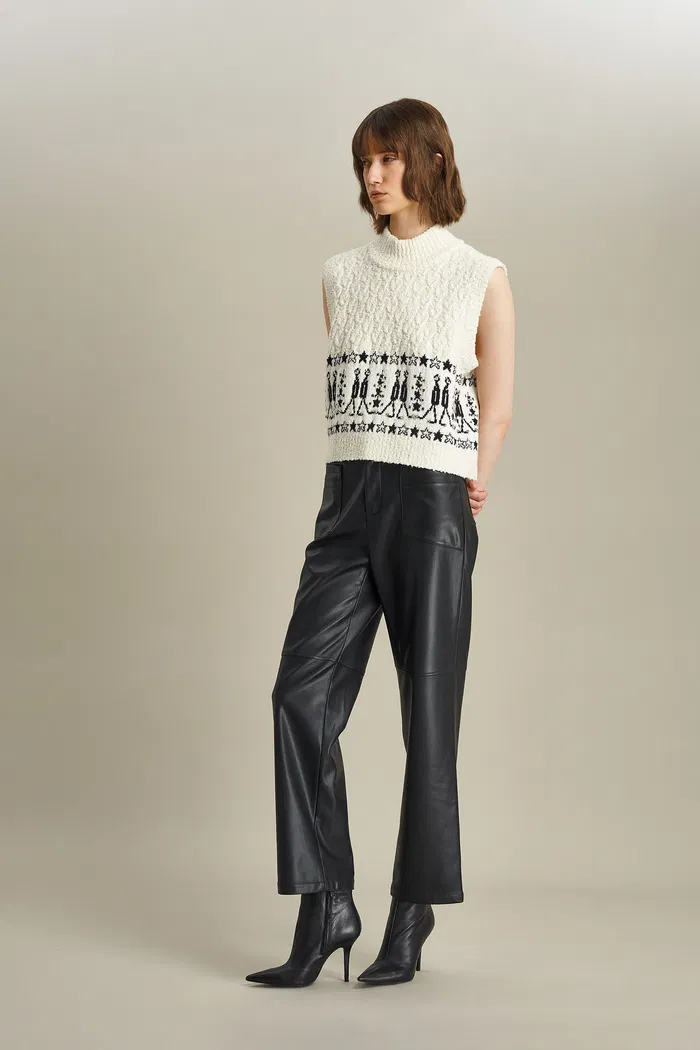 6791-star-walker-fair-isle-sleeveless-sweater-in-wool-pom-pom-yarn-knit-1.webp